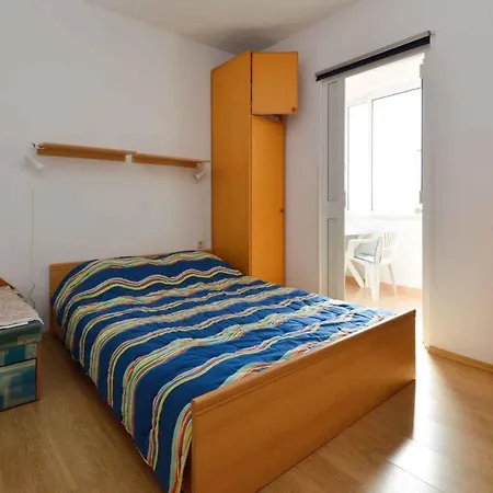 Apartment In Pula/istrien 10949 *